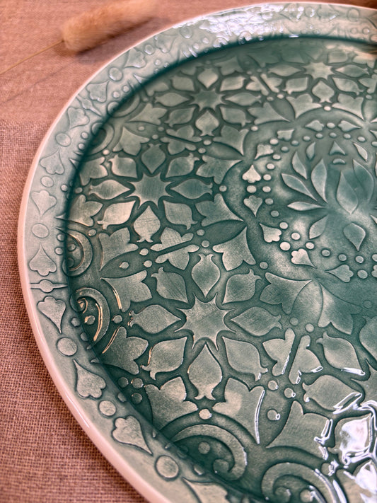 Assiette vert foncé